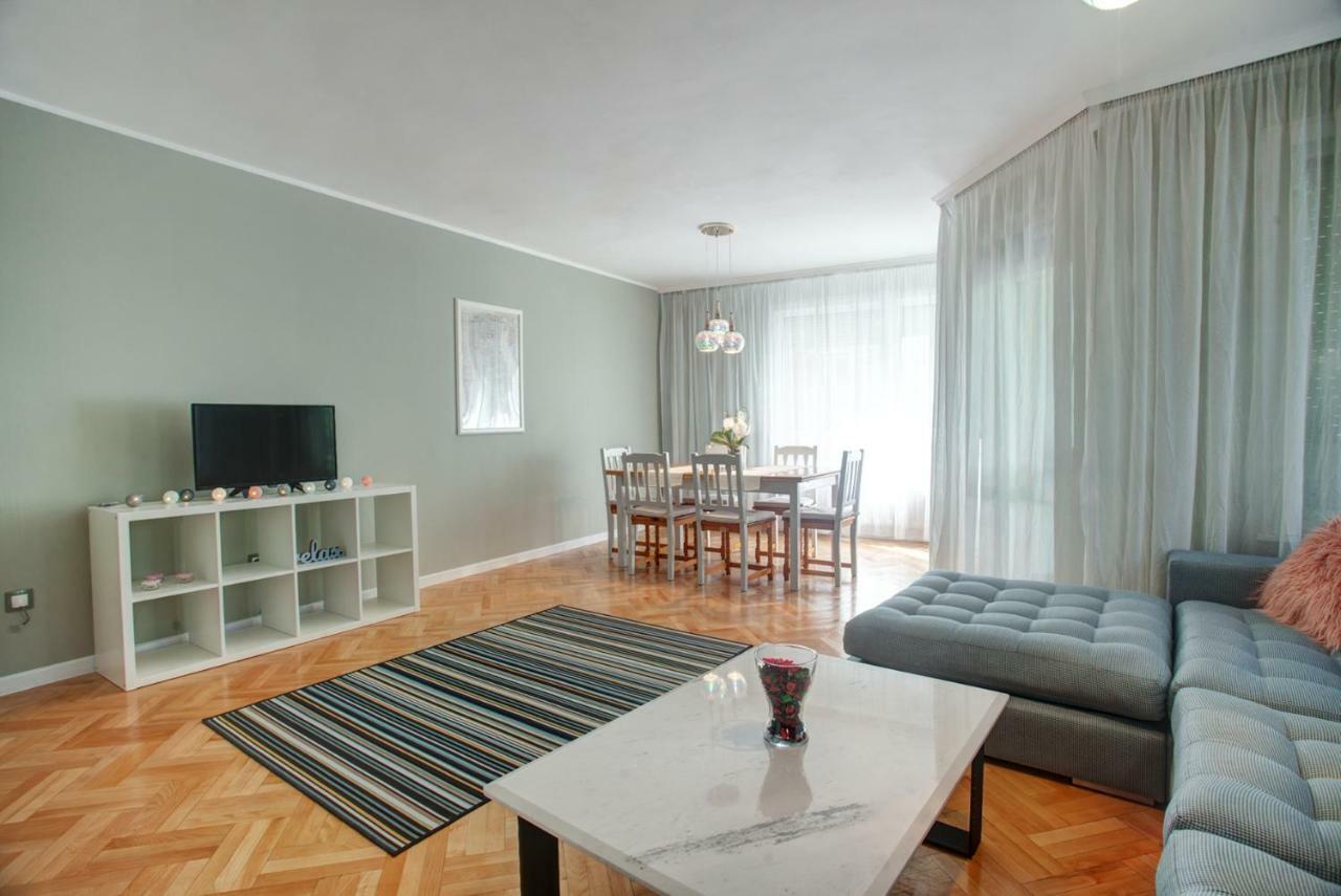 Spacious Flat Close To The American Embassy Sofia Luaran gambar