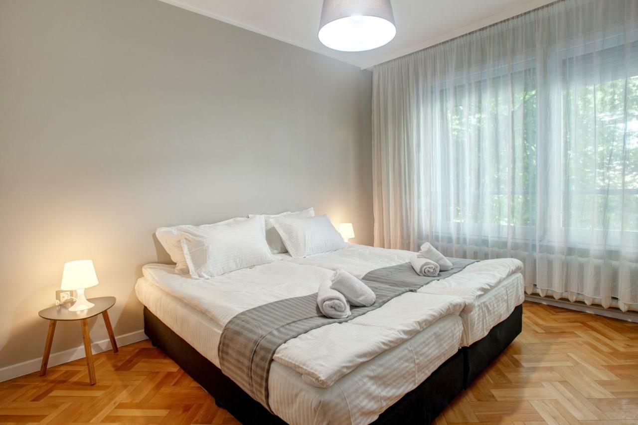 Spacious Flat Close To The American Embassy Sofia Luaran gambar