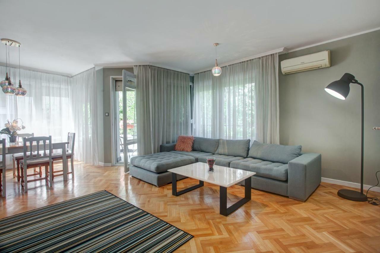 Spacious Flat Close To The American Embassy Sofia Luaran gambar
