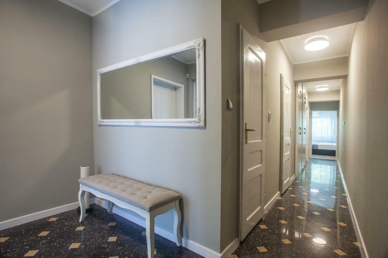 Spacious Flat Close To The American Embassy Sofia Luaran gambar
