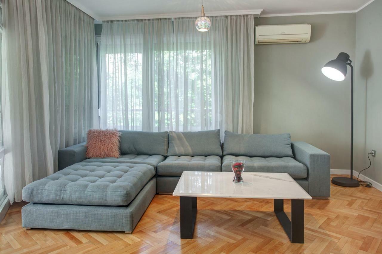 Spacious Flat Close To The American Embassy Sofia Luaran gambar