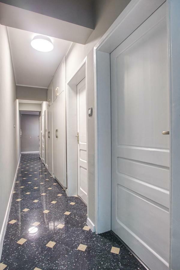 Spacious Flat Close To The American Embassy Sofia Luaran gambar